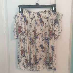 White Floral Off the Shoulder American Eagle Top